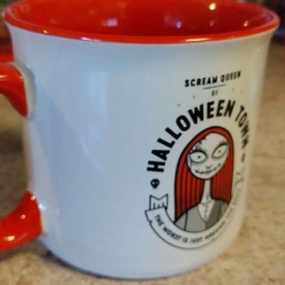 Disney The Nightmare Before Christmas Scream Queen Sally Mug NWT - Picture 7 of 12